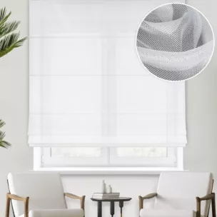 Roleta rzymska naturalna z miękkiej tkaniny o luźnym splocie i lekkim połysku, odporna na zaciągnięcia, wykończona obciążnikiem