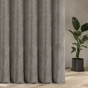 Zasłona szyta na taśmie 5 cm szara z tkaniny o szenilowej strukturze