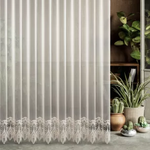 Firana szyta na taśmie 8 cm kremowa z matowej markizety ozdobionej aplikacją w duży fantazyjny wzór