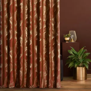 Tkanina zasłonowa welwetowa zdobiona złotym marmurkowym wzorem Eurofirany