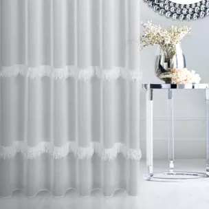 Firana szyta na flexach naturalna z matowej, miękkiej tkaniny ozdobionej szenilowymi frędzlami Italissima Eva Minge