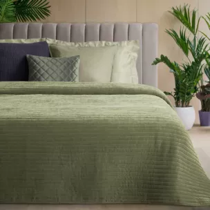 Narzuta szenilowa oliwkowa 170x210 cm pikowana metoda hot press w pasy - GLORI - Eurofirany