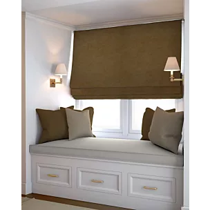 Roleta rzymska DORA - HIT jasnobrązowa z miękkiej tkaniny o welurowej strukturze