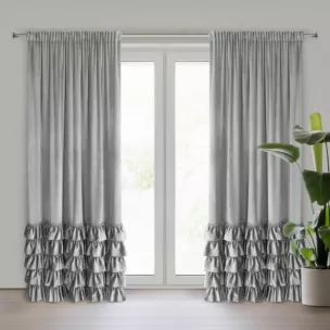 Zasłona srebrna zdobiona falbanami i lśniącymi akcentami z welwetu 140x270 cm taśma CARLI Eurofirany