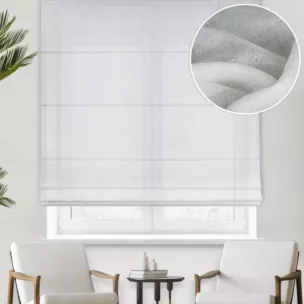 Roleta rzymska naturalna z lekko połyskującej, luźnotkanej etaminy z efektem kreszowania, wykończona obciążnikiem