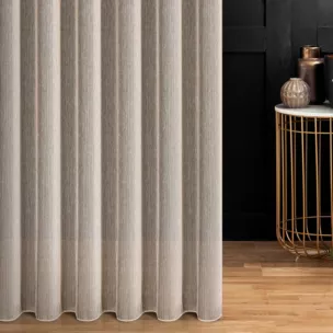 Firana szyta na tunelu beżowa z delikatnej tkaniny typu deszczyk wykończona obciążnikiem