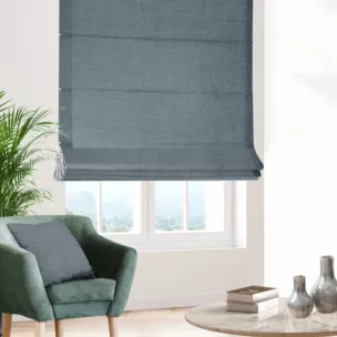 Roleta rzymska niebieska z szenilowej tkaniny z dodatkiem połyskującej nici