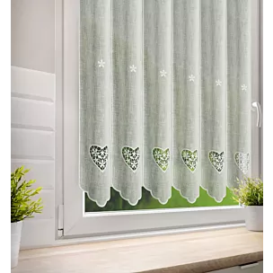 Tkanina firanowa zazdrostka z etaminy zdobiona haftowanymi ażurowymi sercami Eurofirany