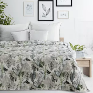 Koc polarowy 150x200 cm zielono, biały zdobiony nadrukiem egzotycznych liści DAVOS Eurofirany