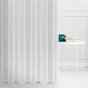 Firana szyta na tunelu jasnoszara z tkaniny w pionowe, cienkie pasy, wykończona obciążnikiem
