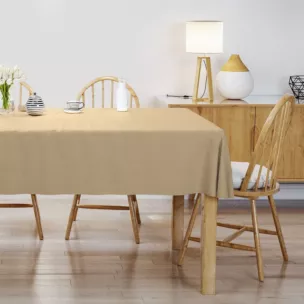 Obrus szyty pomarańczowy z matowej gładkiej tkaniny