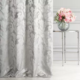 Zasłona szyta na flexach AURORA srebrna z pięknym malarskim wzorem roślinnym