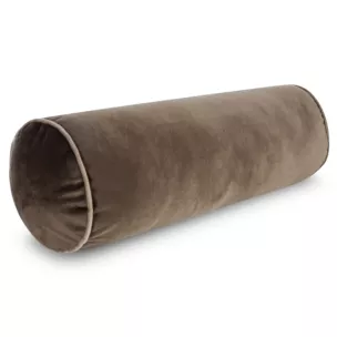 Poduszka dekoracyjna wałek 15 x 45 cm welwetowy ciemnobrązowy zdobiony kontrastującą lamówką GAJA Eurofirany