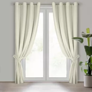 Zasłona kremowa z tkaniny welwetowej, troczek w zestwie 140x270 cm przelotka ANTARA Eurofirany