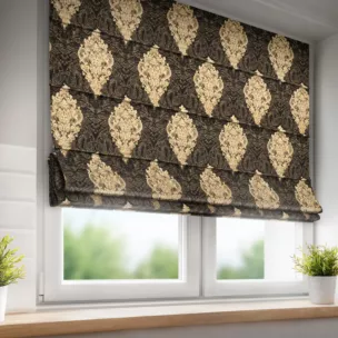 Roleta rzymska czarno złota z szenilowej tkaniny w drobny geometryczny wzór przetykany błyszczącą nicią
