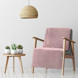Narzuta na fotel /koc 70x160 cm pudrowo różowa z wytłaczanym wzorem i efektem 3D SOFT DESIGN 91 Eurofirany