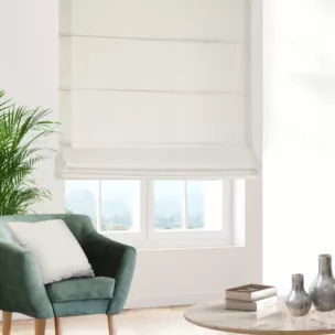 Roleta rzymska kremowa z miękkiej tkaniny w drobny wzór jodełkowy