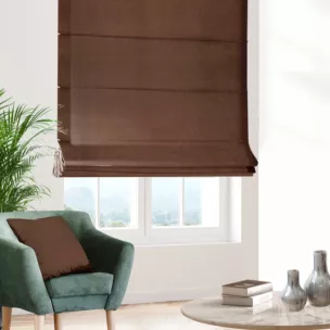 Roleta rzymska DORA - HIT brązowa z miękkiej tkaniny o welurowej strukturze
