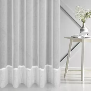 Firana szyta na flexach biała z matowej etaminy wykończonej ozdobnym podwinięciem Italissima Eva Minge