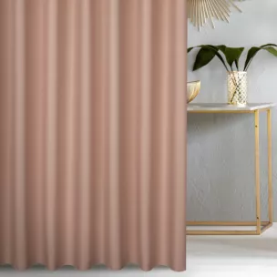 Zasłona szyta na taśmie fala pudrowo różowa z gładkiej tkaniny zaciemniającej typu dimout wykończona obciążnikiem