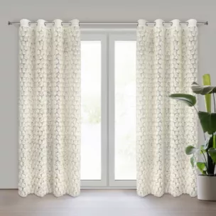 Zasłona kremowa zdobiona po całej wysokości aplikacją w róże 3D 140x250 cm przelotka ROSES Ewa Minge Eurofirany