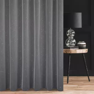 Firana szyta na tunelu popielato srebrzysta z siatki z błyszczącą nicią i cekinami, wykończona obciążnikiem