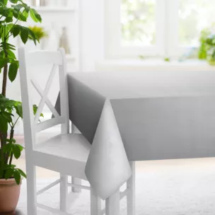 Obrus na wymiar srebrny z miękkiej tkaniny welwetowej