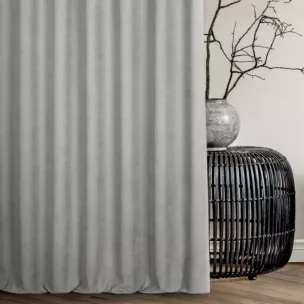 Zasłona szyta na taśmie fala NADINE srebrna z miękkiej tkaniny o welurowej strukturze i wyraźnym splocie