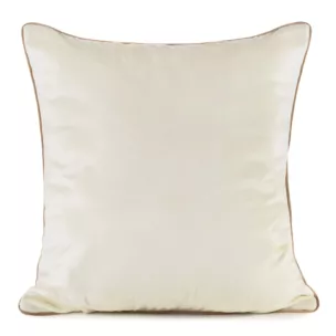 Poszewka na poduszkę 60x60 cm welwetowa o delikatnym połysku z ozdobną lamówką kremowa GAJA 2 Eurofirany