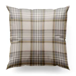 Poszewka szyta beżowo musztardowa z tkaniny z dodatkiem bawełny i nici metalicznej, o wzorze w kratę, zawiera 20% bawełny