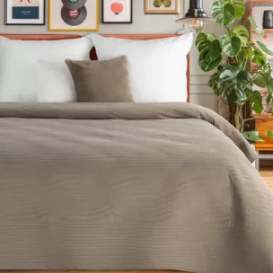 Narzuta welwetowa beżowa 170x210 cm pikowana metodą hot press - VELVET2 Eurofirany