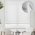 Roleta rzymska biała z półmatowej tkaniny z efektem deszczyku, wykończonej obciążnikiem