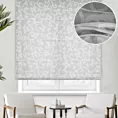 Roleta rzymska naturalna z miękkiej tkaniny o delikatnym połysku z nowoczesnym wzorem burnout, wykończona obciążnikiem