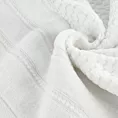 Ręcznik kąpielowy 70x140 cm bawełniany kolor biały z ozdobną bordiurą w paseczki 500 g/m2 ADORE Eurofirany