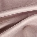 Poszewka szyta ciemnoróżowa z miękkiej tkaniny o welurowej strukturze