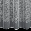 Firana szyta na tunelu biało srebrna z delikatnie połyskującej tkaniny typu PERU, zdobionej haftem oraz cekinami