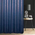 Zasłona szyta na taśmie 5 cm granatowa z miękkiej półmatowej tkaniny welwetowej z metalicznym nadrukiem