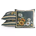 Poszewka na poduszkę 45x45 cm bawełniana, gobelinowa z kwiatowym motywem ciemnoturkusowa GOB Eurofirany