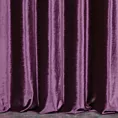 Zasłona szyta na taśmie fala SAFARI 1 jasnofioletowa z miękkiej welwetowej tkaniny z połyskiem i poziomym prążkiem
