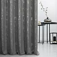 Zasłona szyta na przelotkach grafitowo złocista z miękkiej tkaniny o strukturze weluru z połyskliwym nadrukiem