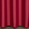Zasłona szyta na taśmie fala bordowa z gładkiej tkaniny zaciemniającej typu dimout wykończona obciążnikiem