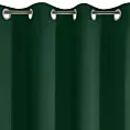 Zasłona zielona z gładkiej matowej tkaniny zaciemniającej 135x250 cm przelotka BLACKOUT Eurofirany