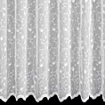 Firana szyta na przelotkach biała z tkaniny z efektem deszczyku, zdobionej haftem roślinnym z kryształkami