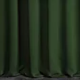 Zasłona szyta na przelotkach ciemnozielona z gładkiej tkaniny zaciemniającej typu dimout