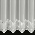 Firana szyta na przelotkach kremowa matowa tkanina Peru, zdobiona haftem ażurowym tworzącym jeden pas dołem
