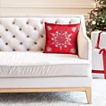 Poszewka na poduszkę świąteczna 45x45 cm czerwono, srebrna przetykana błyszczącą nicią i haftem śnieżynek Eurofirany