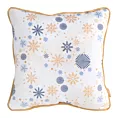 Poszewka na poduszkę 45x45 cm welwetowa zdobiona nadrukiem ze śnieżynkami i wypustką na brzegach biała CAROL Eurofirany