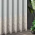 Tkanina firanowa matowa zdobiona ornamentowych haftem