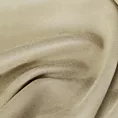 Poszewka szyta beżowa z miękkiej tkaniny o welurowej strukturze