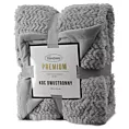 Narzuta-koc srebrno, jasnoszary 130x170 cm z przyjemnego futerka LARIS Eurofirany